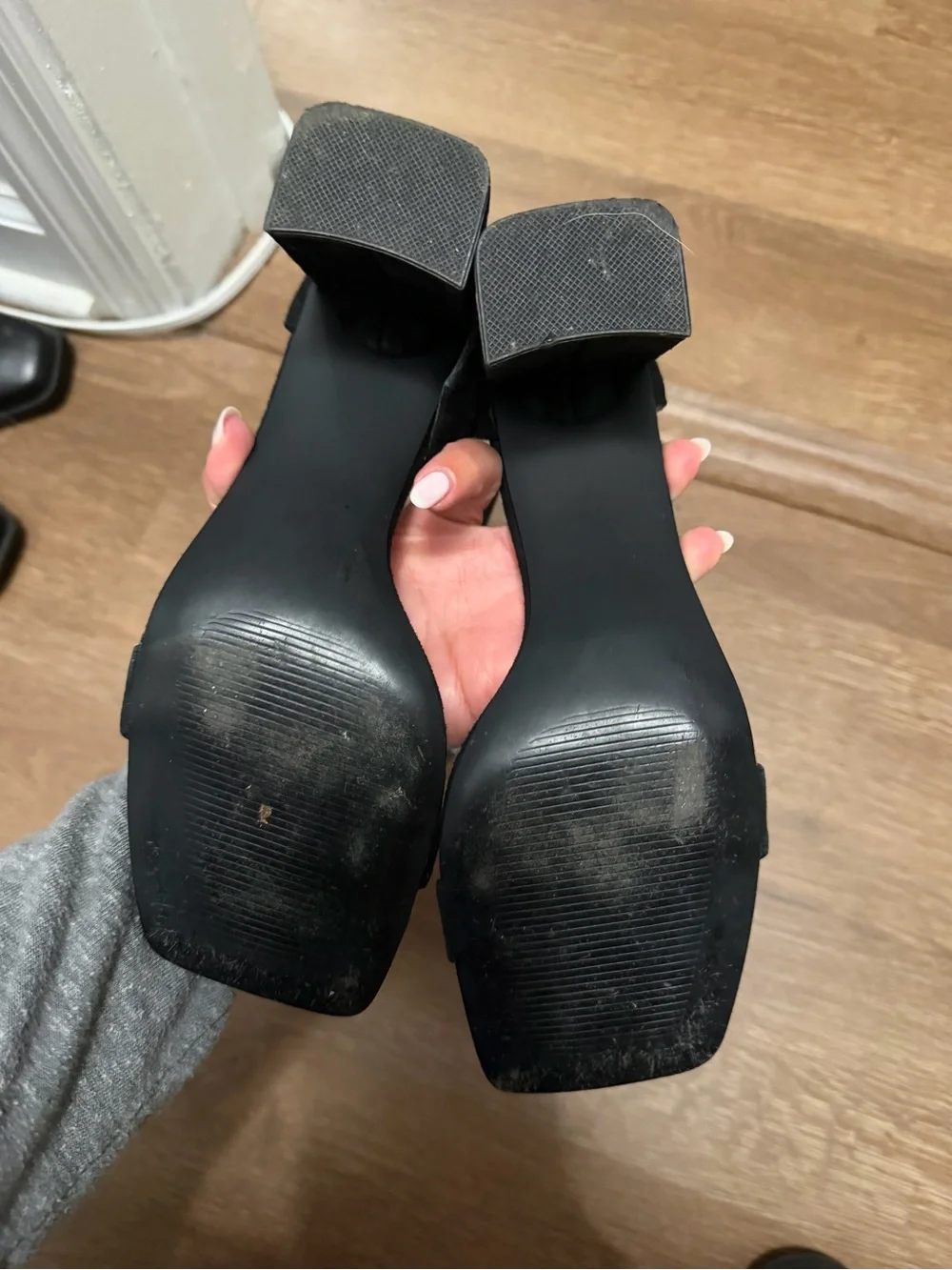 Steve Madden Black Suede Ankle Strap Block Heel Sandals - Picture 3 of 3
